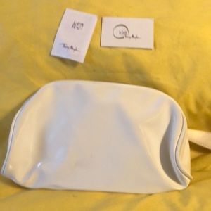 $23 Authentic NEW THEIRRY MUGLER WHITE CLUTCH